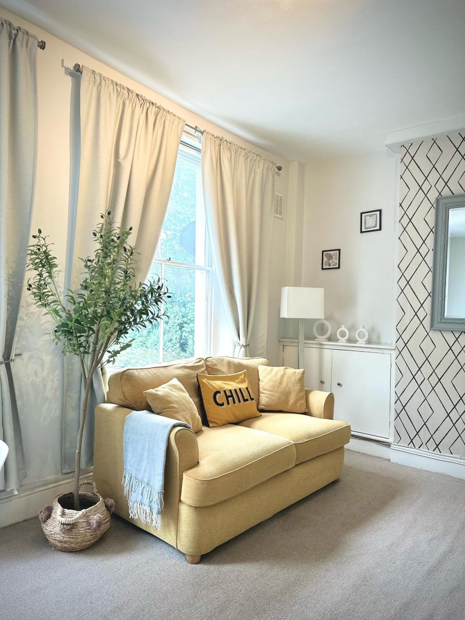 London Oval Apartment Extérieur photo