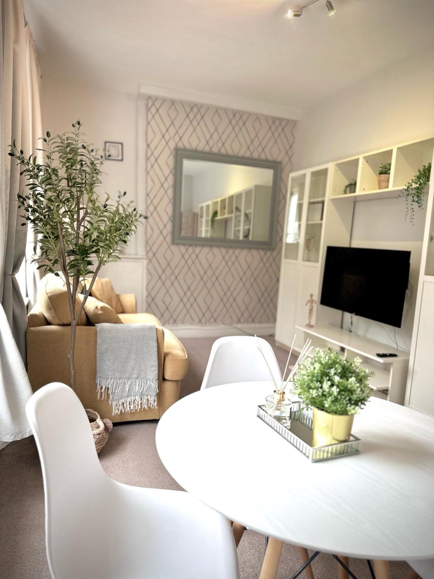 London Oval Apartment Extérieur photo